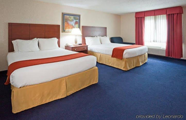 Holiday Inn Express Deforest By Ihg Luaran gambar