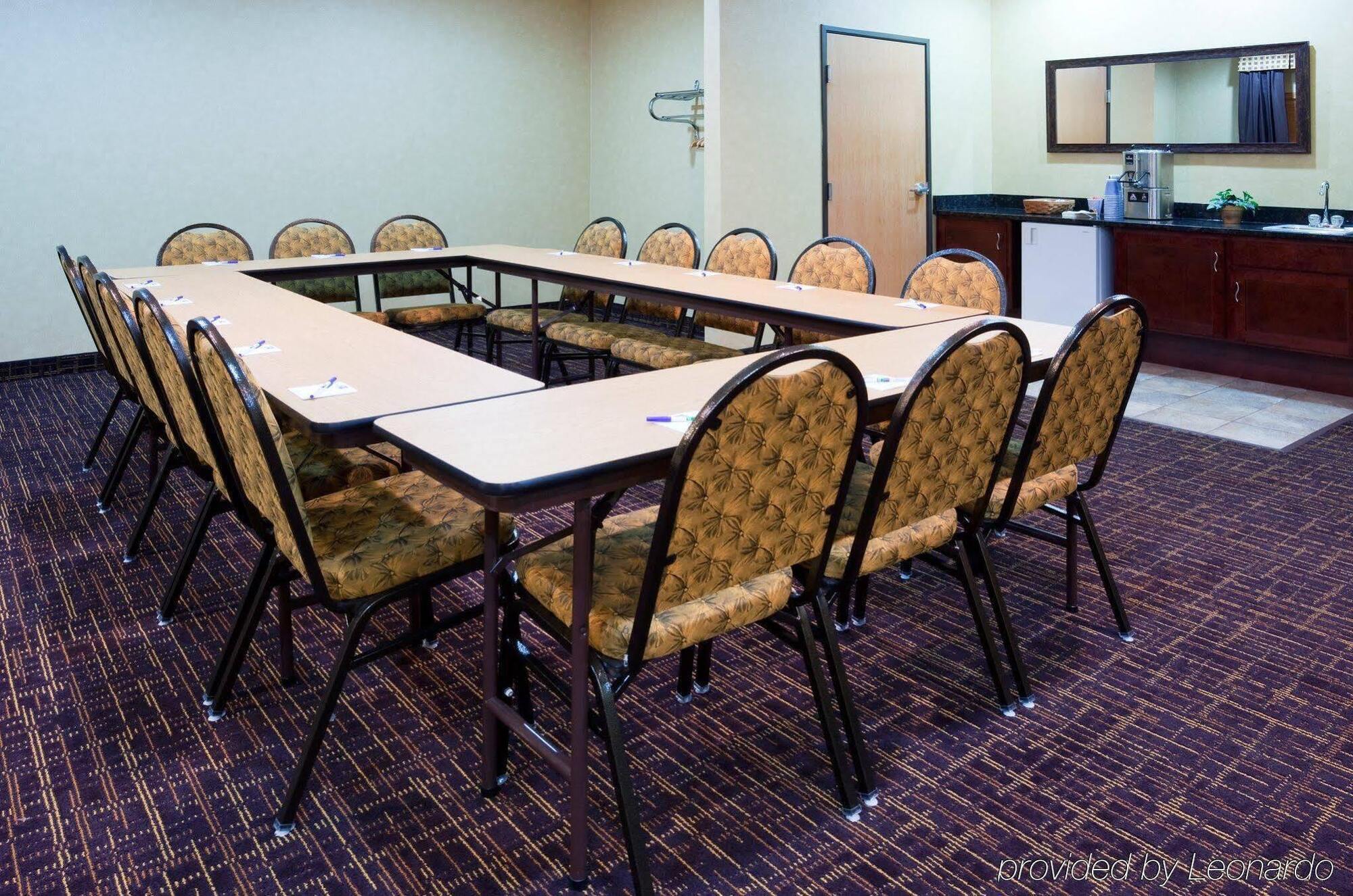 Holiday Inn Express Deforest By Ihg Luaran gambar